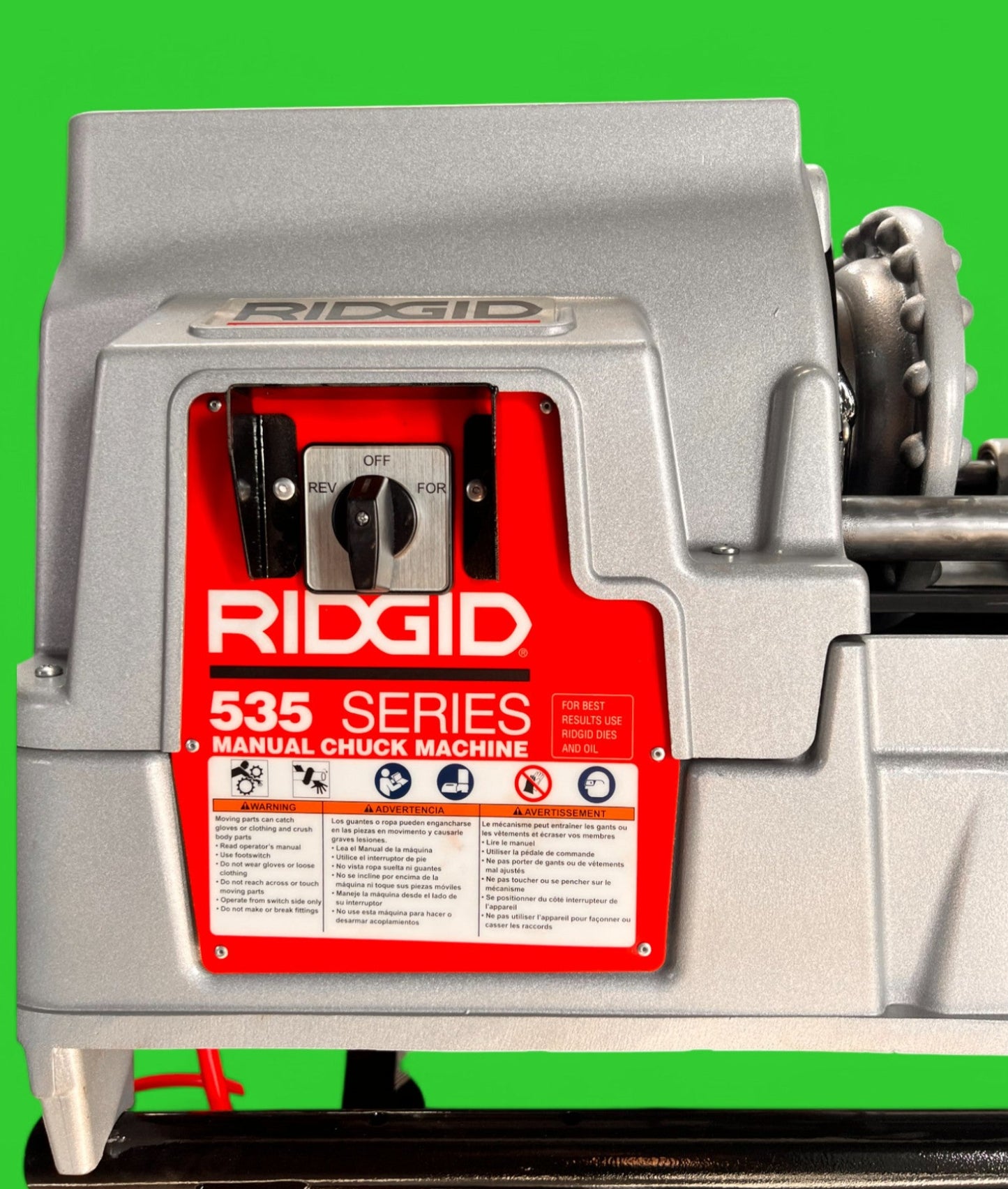 RIDGID 535 V3 PIPE THREADING MACHINE, AUTO OILER WITH CART.