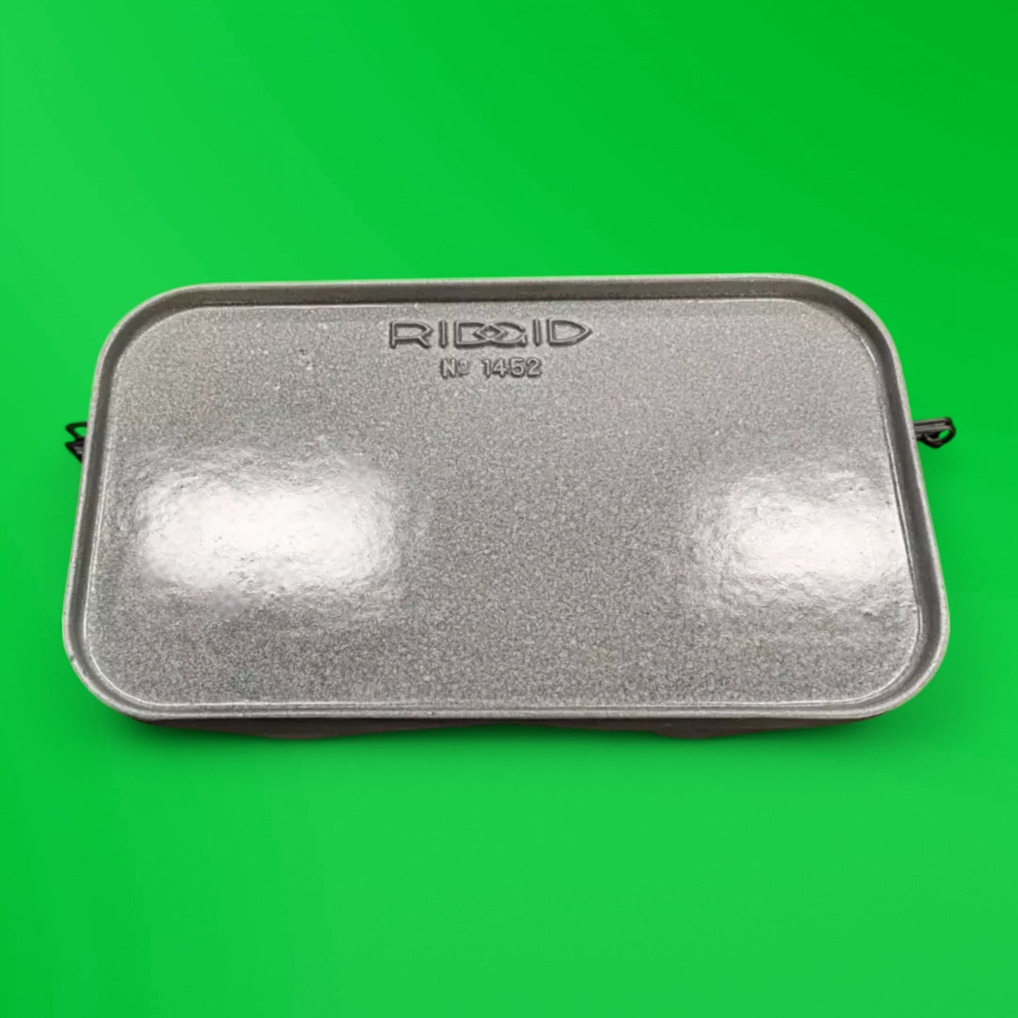 RIDGID 22638 1452 CLIP-ON TOOL TRAY FOR RIDGID 300 THREADER - Refurbished.