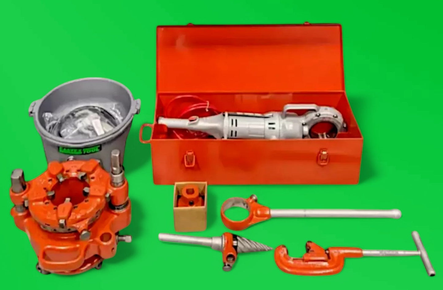 Ridgid 700 Hand Held Power Drive 41935 Pipe Threading Machine Kit 1/8" to 4" with Ridgid 141