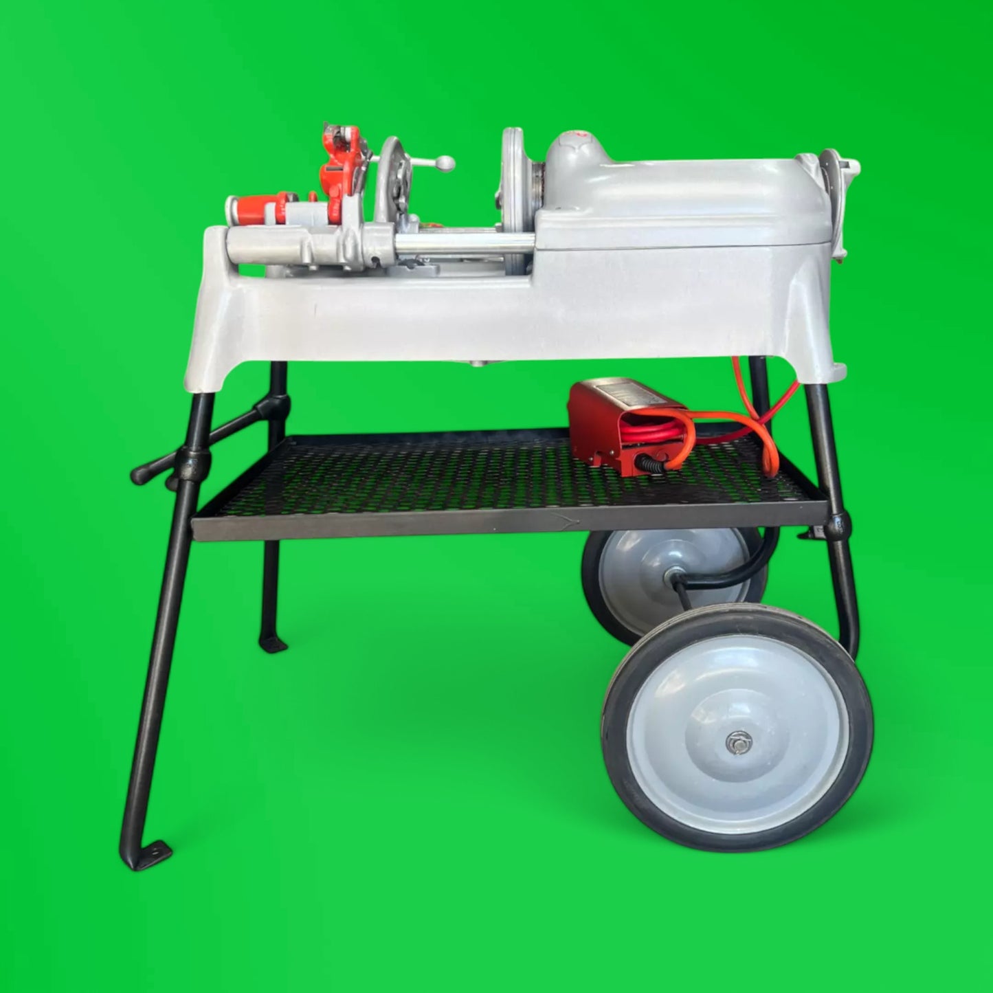 RIDGID 535 V1 PIPE THREADER, COMPLETE WITH STAND.