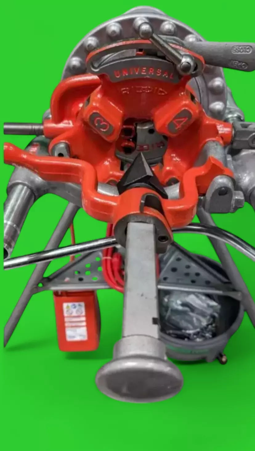 RIDGID 300 PIPE THREADING MACHINE COMPLETE (38 RPM)